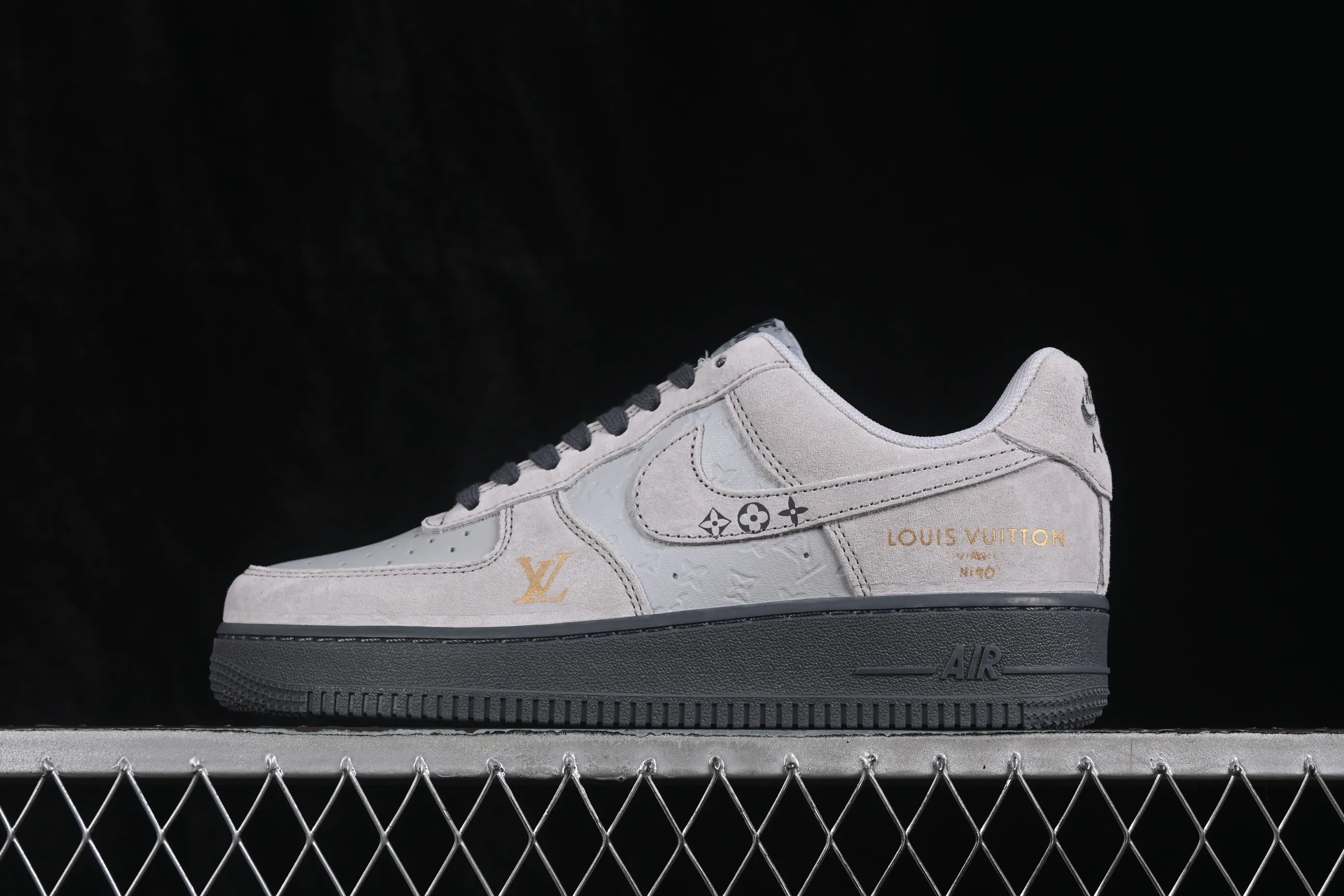 All categories Nk Air Force 1 Air Force series Nk Air Force 1 Low Air Force low-top Nike Air Force 1'07 Low joint model Air Force 1 low-top casual sneakers KD1688-010